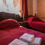 Cantervilla Castle Hotel *