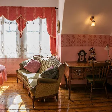 Cantervilla Castle * Otepää