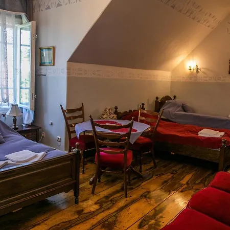 Cantervilla Castle Hotel *