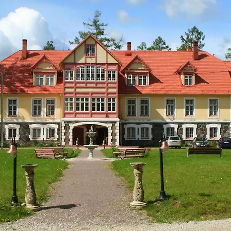 Cantervilla Castle Hotel *