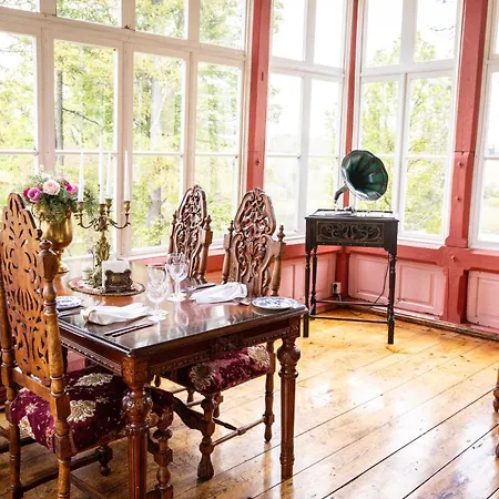 Cantervilla Castle * Otepää