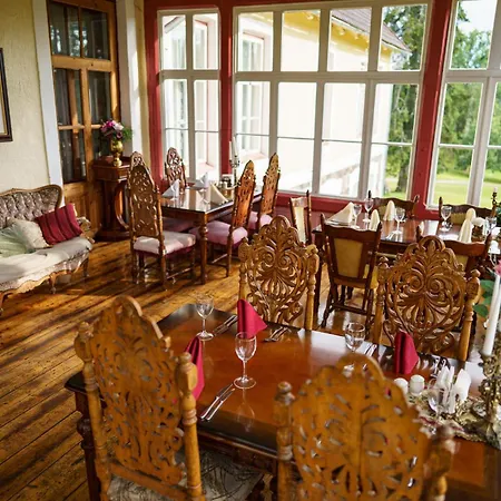 Hotel Cantervilla Castle Otepää