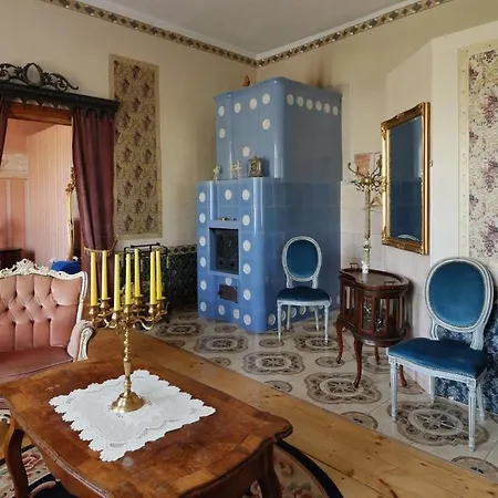 Cantervilla Castle Hotell *