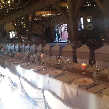 Cantervilla Castle فندق *