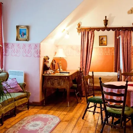 Cantervilla Castle Hotel Otepää