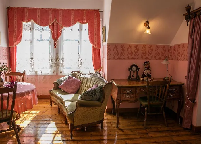 Cantervilla Castle * Otepää