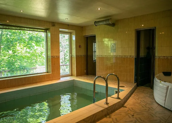 Hotel Cantervilla Castle