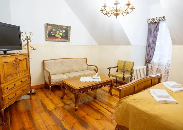 Cantervilla Castle Hotel Otepää