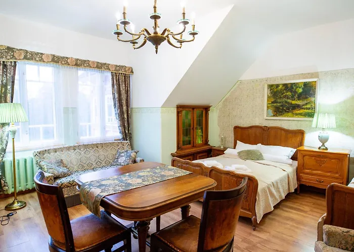 Cantervilla Castle Hotel