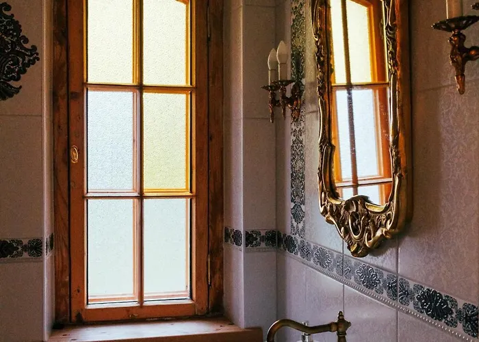 Cantervilla Castle Hotel