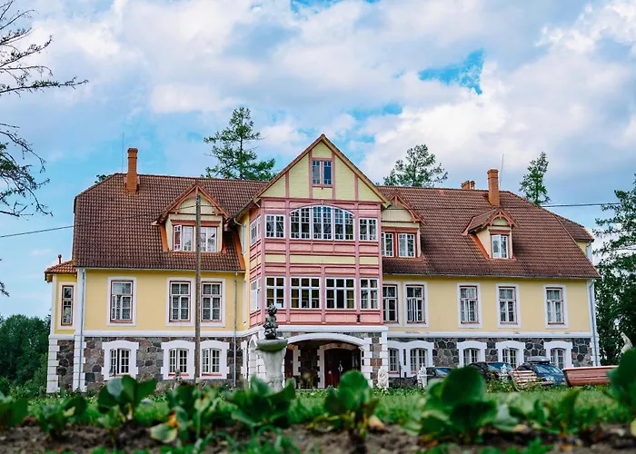 Hotel Cantervilla Castle Otepää