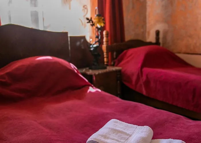 Cantervilla Castle Hotel *