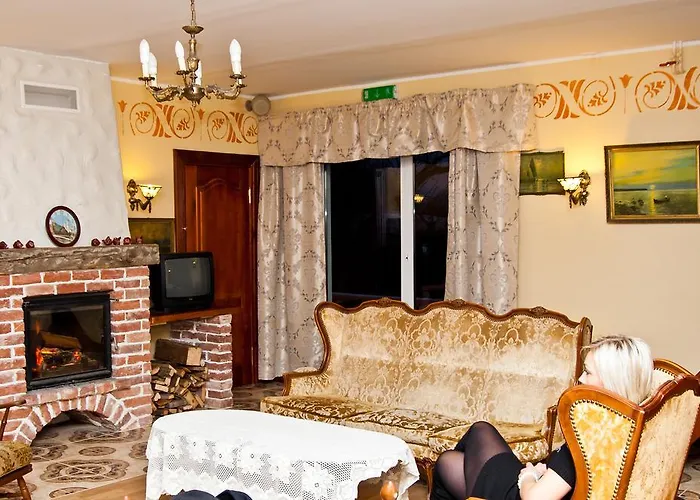 Cantervilla Castle Hotel Otepää