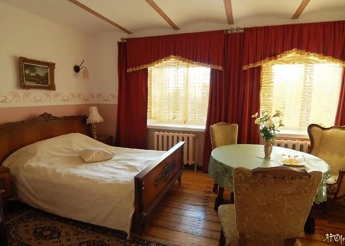 Cantervilla Castle Hotel *